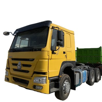 İyi bir fiyat. Tek sıra koltuk kullanılmış Howo Dizel Sinotruk Traktör Kamyon Ağır Kamyon Traktör Birimi 6x4 çevrimiçi