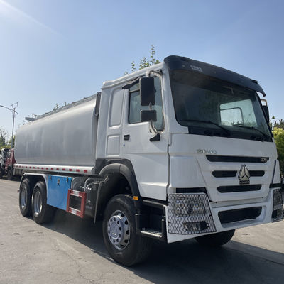 İyi bir fiyat. 6x4 15000L Yakıt Tankörü Kamyon LHD/RHD 12.00R20 3 Denizaltı Valf Setleri ile özelleştirilebilir çevrimiçi