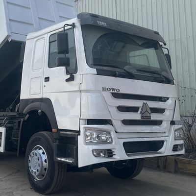 İyi bir fiyat. Sinotruck Kullanılmış Howo Dump Truck 6x4 Euro 2 Spesifikasyon 5600X2300X1500mm Yakıt Tankeri 300L En fazla yük taşıma kapasitesi 30 ton çevrimiçi