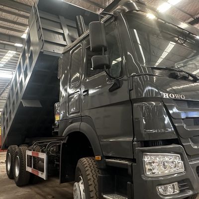İyi bir fiyat. 300L Yakıt Tankeri HOWO 6X4 Çöp Kamyonu Yük Kapasitesi 25-30t özelleştirilebilir renkleri ve koltukları ile≤5 çevrimiçi